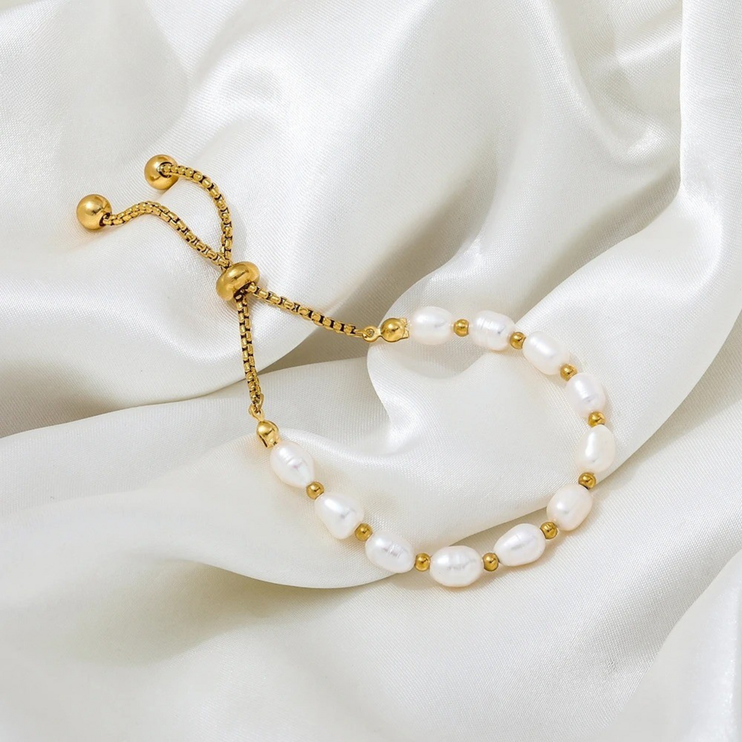 Petite Pearl Bracelet